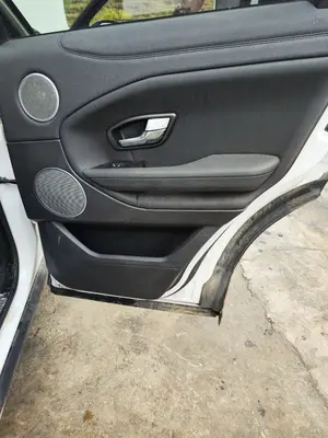 Foto de ELEVALUNAS TRASERO DERECHO LAND ROVER RANGE ROVER EVOQUE 2.0 Td4 CAT (150 CV / 110 KW)