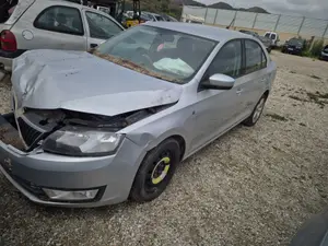 Foto de MANETA EXTERIOR DELANTERA IZQUIERDA SKODA RAPID (NH) 1.2 8V TSI (86 CV / 63 KW) referencia 5N0837205M GRU
