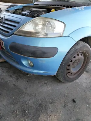 Foto de PARAGOLPES DELANTERO CITROEN C3 1.4 HDi (68 CV / 50 KW) foto 3