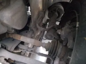 Foto de BRAZO SUSPENSION DELANTERO IZQUIERDO FORD TRANSIT COURIER (C4A) 1.5 TDCi CAT (95 CV / 70 KW) referencia EY163051AA