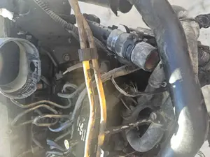 Foto de MOTOR COMPLETO RENAULT CLIO II FASE II (B/CB0) 1.5 dCi Diesel (82 CV / 60 KW) referencia K9K702 foto 4