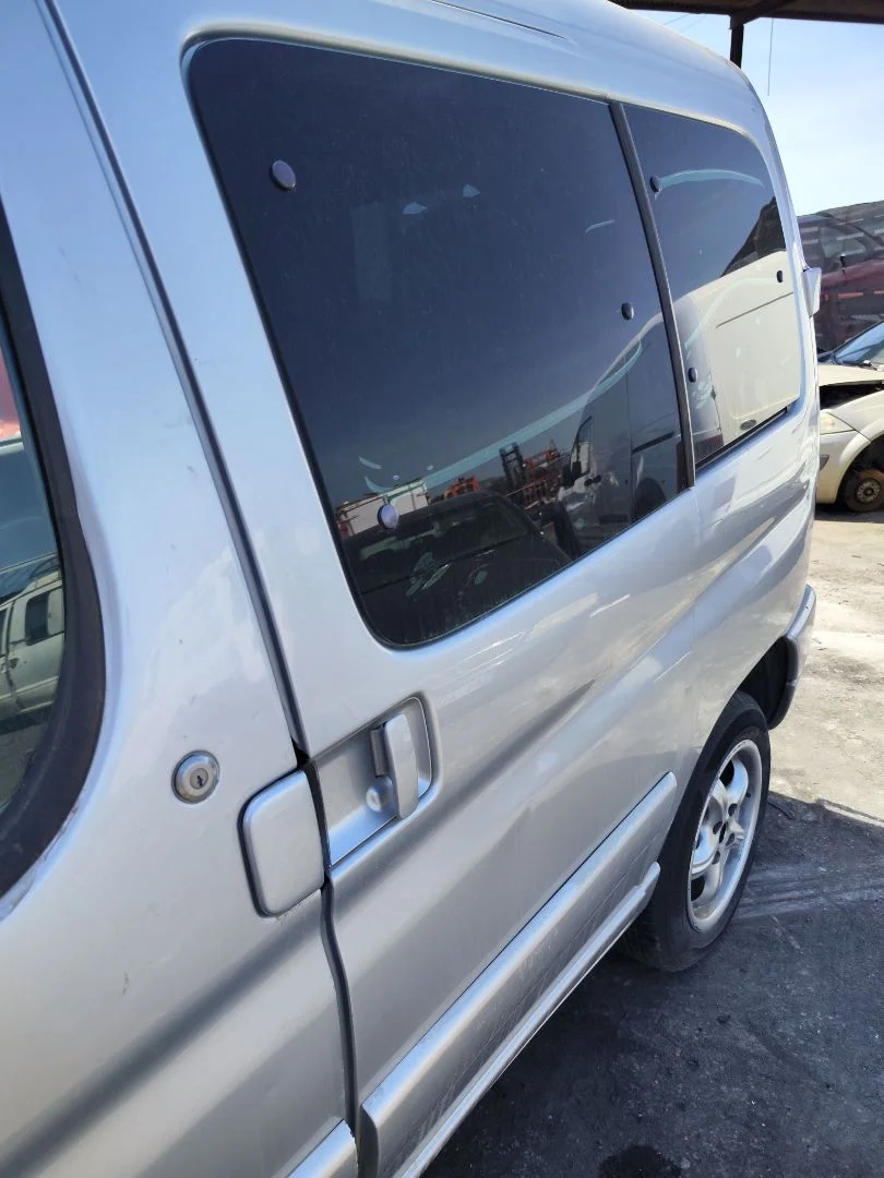 Foto de PUERTA TRASERA IZQUIERDA CITROEN BERLINGO 2.0 HDi CAT (RHY / DW10TD) (90 CV / 66 KW) referencia 9835686280