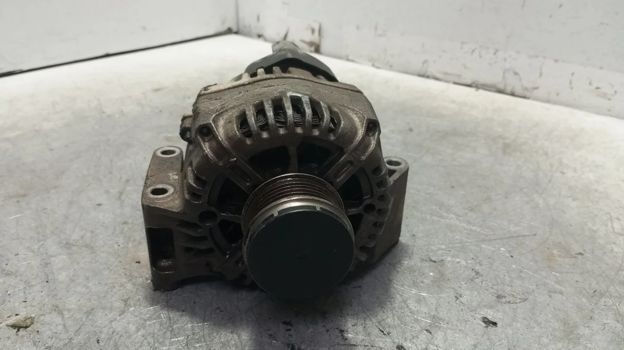 Foto de ALTERNADOR FIAT III FIORINO (225) 1.3 16V JTD CAT (75 CV / 55 KW) referencia 51984055