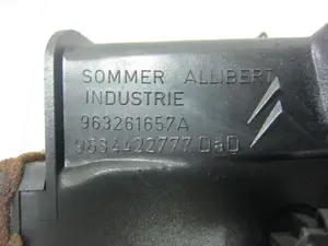 Foto de REJILLA AIREADORA CITROEN C5 BERLINA 2.2 HDi FAP CAT (4HX / DW12ED4) (133 CV / 98 KW) referencia 99024110 foto 5