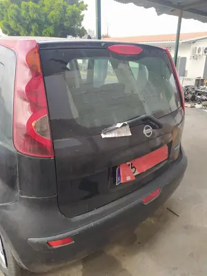 Foto de PORTON TRASERO NISSAN NOTE (E11E) 1.4 CAT (88 CV / 65 KW) foto 3