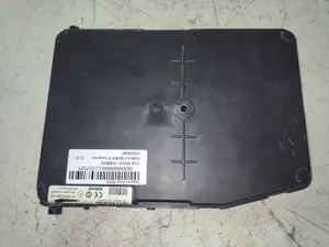 Foto de CAJA RELES / FUSIBLES RENAULT SCENIC II (JM) referencia 8200525384