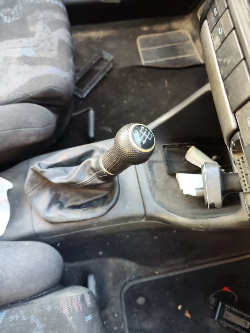 Foto de PALANCA CAMBIO VOLKSWAGEN GOLF III (1H1)(11.1991) 1.9 TDI (110 CV / 81 KW)