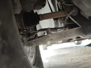 Foto de BRAZO SUSPENSION DELANTERO IZQUIERDO RENAULT SCENIC II (JM) 1.9 dCi Diesel (120 CV / 88 KW)