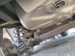Foto de SILENCIADOR TRASERO CITROEN C4 CACTUS 1.2 12V VTi (82 CV / 60 KW) referencia 9818336980