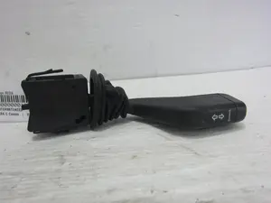 Foto de MANDO INTERMITENTES OPEL CORSA C 1.3 16V CDTI CAT (Z 13 DT / LN9) (69 CV / 51 KW) referencia 09185413 foto 1