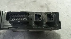 Foto de MOTOR ELEVALUNAS DELANTERO IZQUIERDO PEUGEOT 307 BREAK / SW (S1)(04.2002) 2.0 HDi FAP CAT (107 CV / 79 KW) referencia 963713058 foto 4