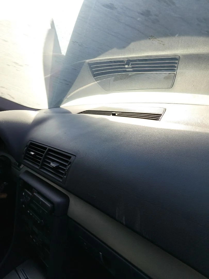 Foto de SALPICADERO AUDI A4 BERLINA (8E) 1.9 TDI (131 CV / 96 KW) referencia 8E1857041G FKZ