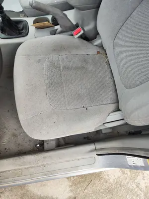 Foto de ASIENTO DELANTERO IZQUIERDO KIA CERATO (LD) 1.5 CRDi (102 CV / 75 KW) referencia 883032F040372 foto 1