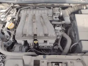 Foto de MOTOR COMPLETO RENAULT MEGANE III BERLINA 5P 2.0 16V (140 CV / 103 KW) referencia M4RF711