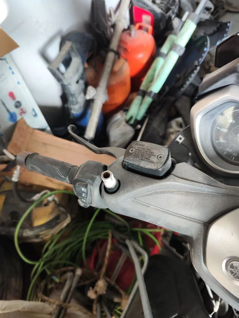 Foto de BOMBA FRENO TRASERA YAMAHA X-MAX 250 250 cm3 - 15 kW (20 CV / 15 KW)