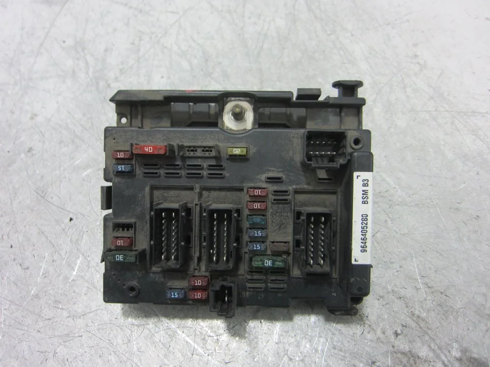 Foto de NO IDENTIFICADO PEUGEOT 307 BREAK / SW (S1)(04.2002) 2.0 HDi CAT (90 CV / 66 KW) referencia 9646405280