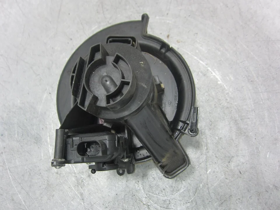 Foto de MOTOR CALEFACCION OPEL ASTRA G BERLINA 1.6 (75 CV / 55 KW) referencia 9000348