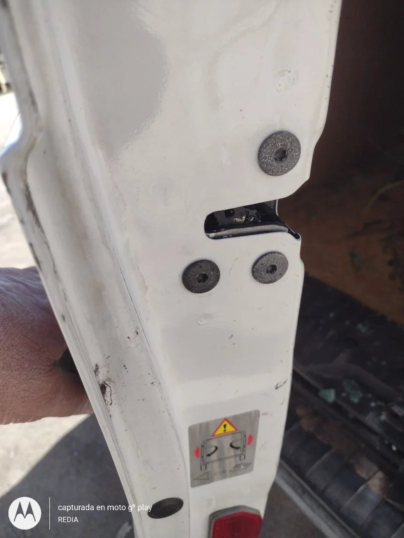 Foto de CERRADURA PUERTA TRASERA IZQUIERDA RENAULT KANGOO II (F/KW0) 1.5 dCi Diesel FAP (90 CV / 66 KW)