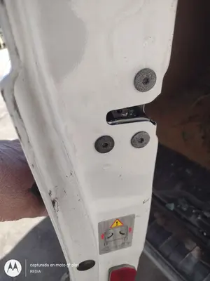 Foto de CERRADURA PUERTA TRASERA IZQUIERDA RENAULT KANGOO II (F/KW0) 1.5 dCi Diesel FAP (90 CV / 66 KW)