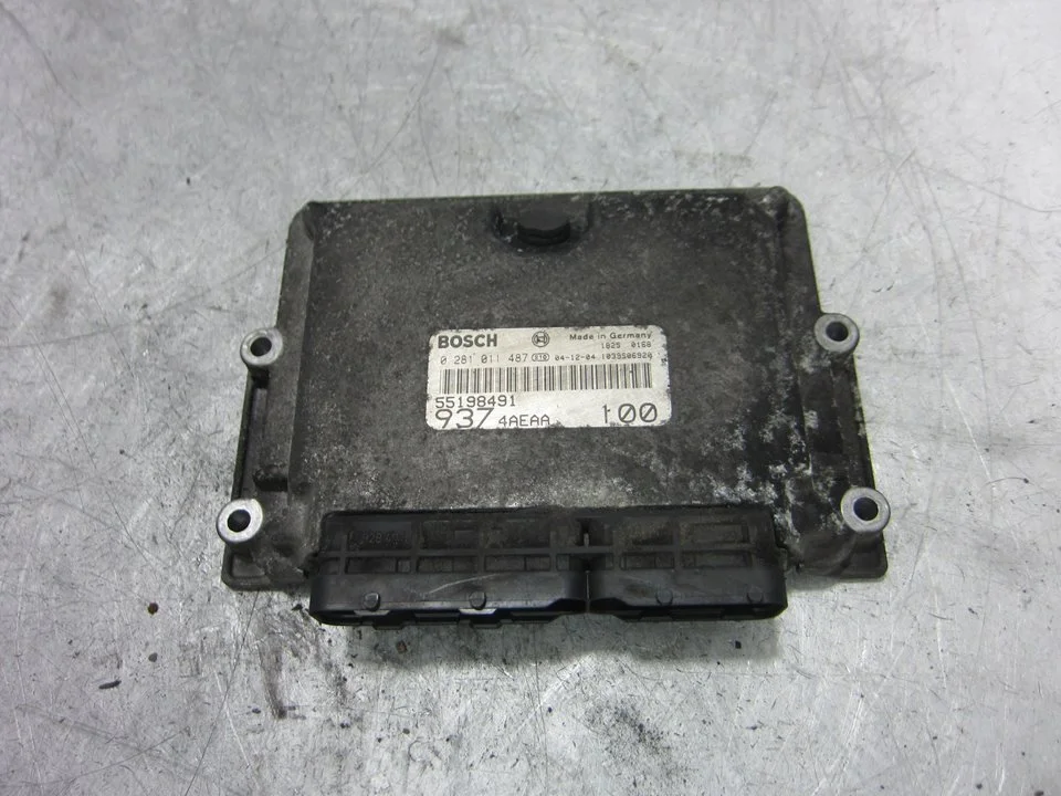 Foto de CENTRALITA MOTOR UCE ALFA ROMEO 147 (190) 1.9 JTD CAT (101 CV / 74 KW) referencia 55198491