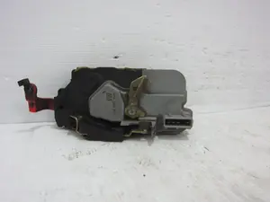 Foto de CERRADURA PUERTA DELANTERA IZQUIERDA CITROEN XSARA BERLINA 1.4  (75 CV / 55 KW)