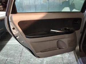 Foto de GUARNECIDO PUERTA TRASERA IZQUIERDA MITSUBISHI GRANDIS (NA0W)
