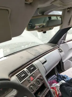 Foto de RETROVISOR INTERIOR MERCEDES-BENZ CLASE E (BM 210) BERLINA 2.9 Turbodiesel CAT (129 CV / 95 KW)