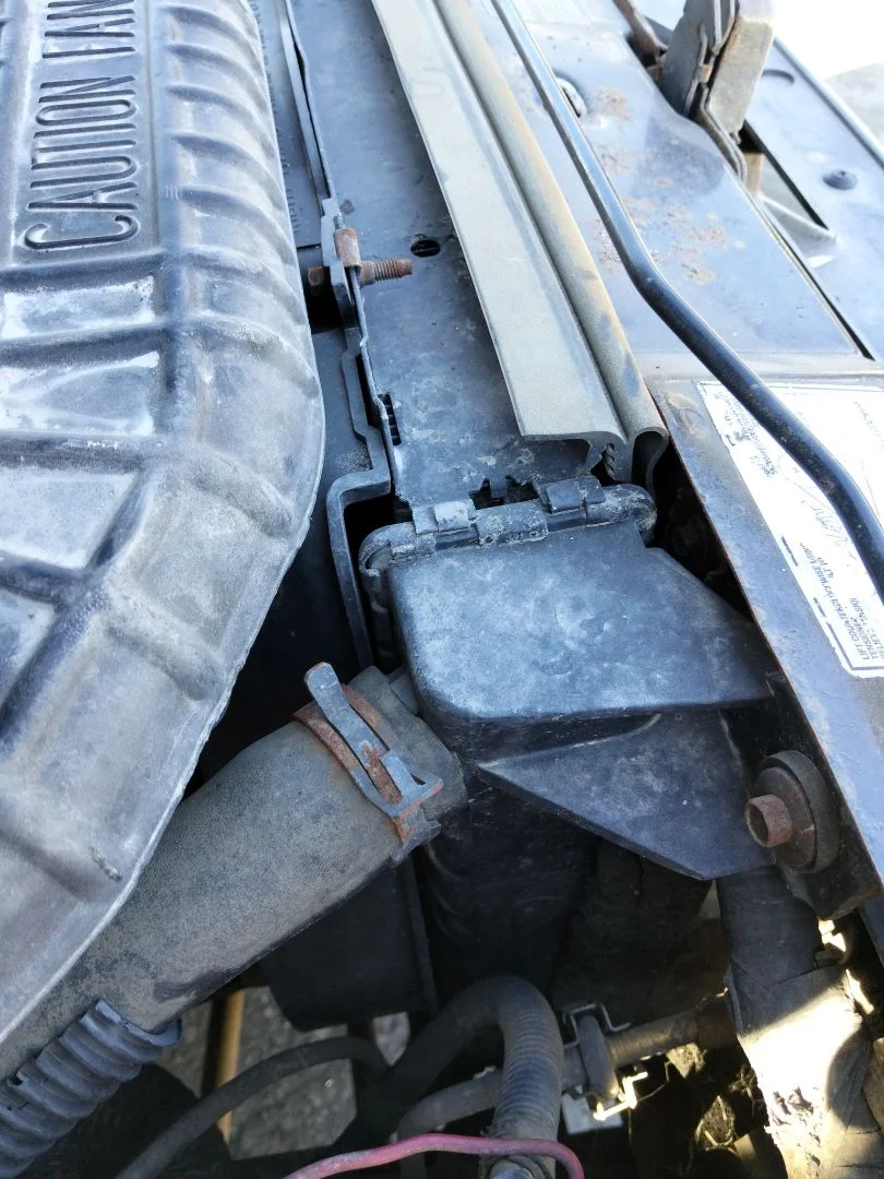Foto de RADIADOR AGUA FORD EXPLORER (UN46) 4.0 V6 CAT (156 CV / 115 KW)