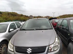 Foto de REJILLA DELANTERA SUZUKI SX4 (RW/EY) 1.6 16V CAT (107 CV / 79 KW)