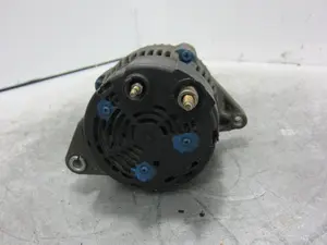 Foto de ALTERNADOR NISSAN MICRA (K11) 1.0 16V CAT (54 CV / 40 KW) referencia 231005F600 foto 5