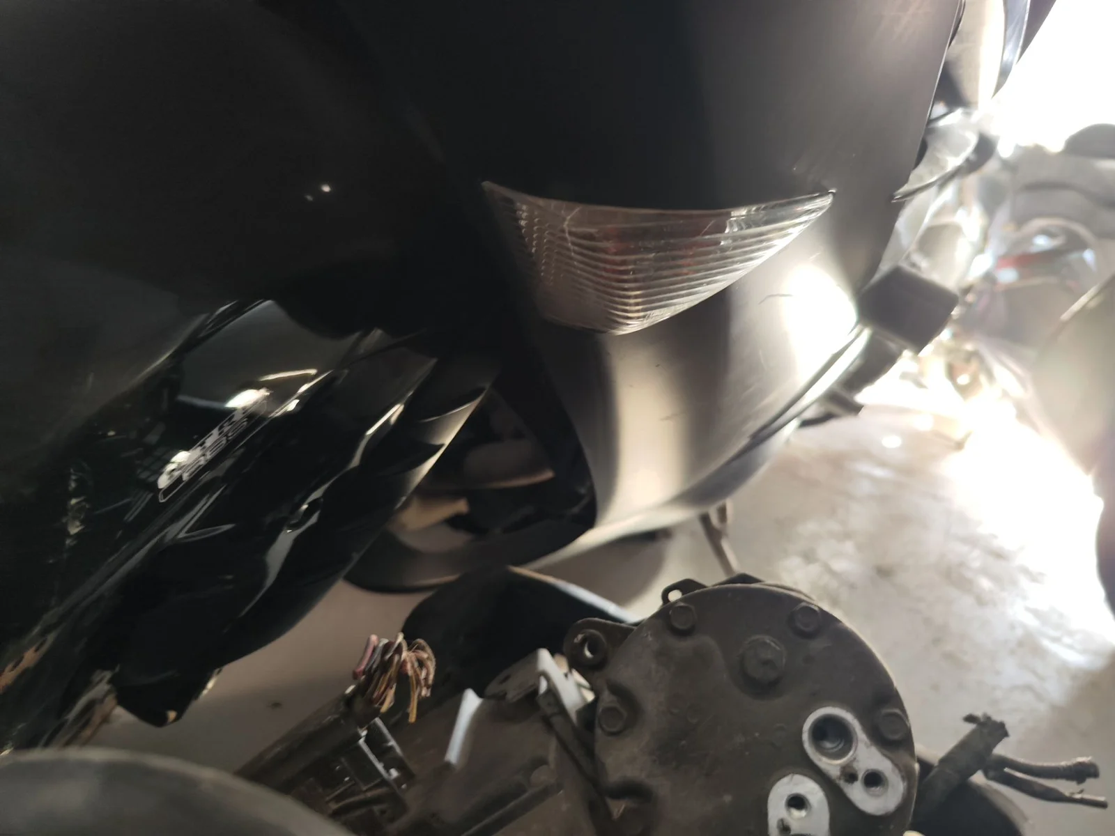 Foto de PILOTO DELANTERO DERECHO KAWASAKI ZZR 1400 1441 cm3 - 147.2 kW (0 CV / 0 KW)