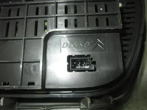 Foto de MANDO CLIMATIZADOR CITROEN XSARA BERLINA 1.6 16V CAT (NFU / TU5JP4) (109 CV / 80 KW) referencia 965086877 foto 3