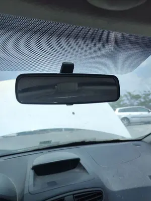 Foto de RETROVISOR INTERIOR RENAULT CLIO III 1.2 16V (75 CV / 55 KW)