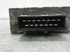 Foto de RELE PEUGEOT 306 3/5 PT. (S1)(01.1993) 1.9 Diesel (68 CV / 50 KW) referencia 9625286880 foto 2