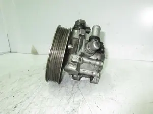 Foto de BOMBA DIRECCION AUDI A4 BERLINA (8E) referencia 8E0145155T foto 3