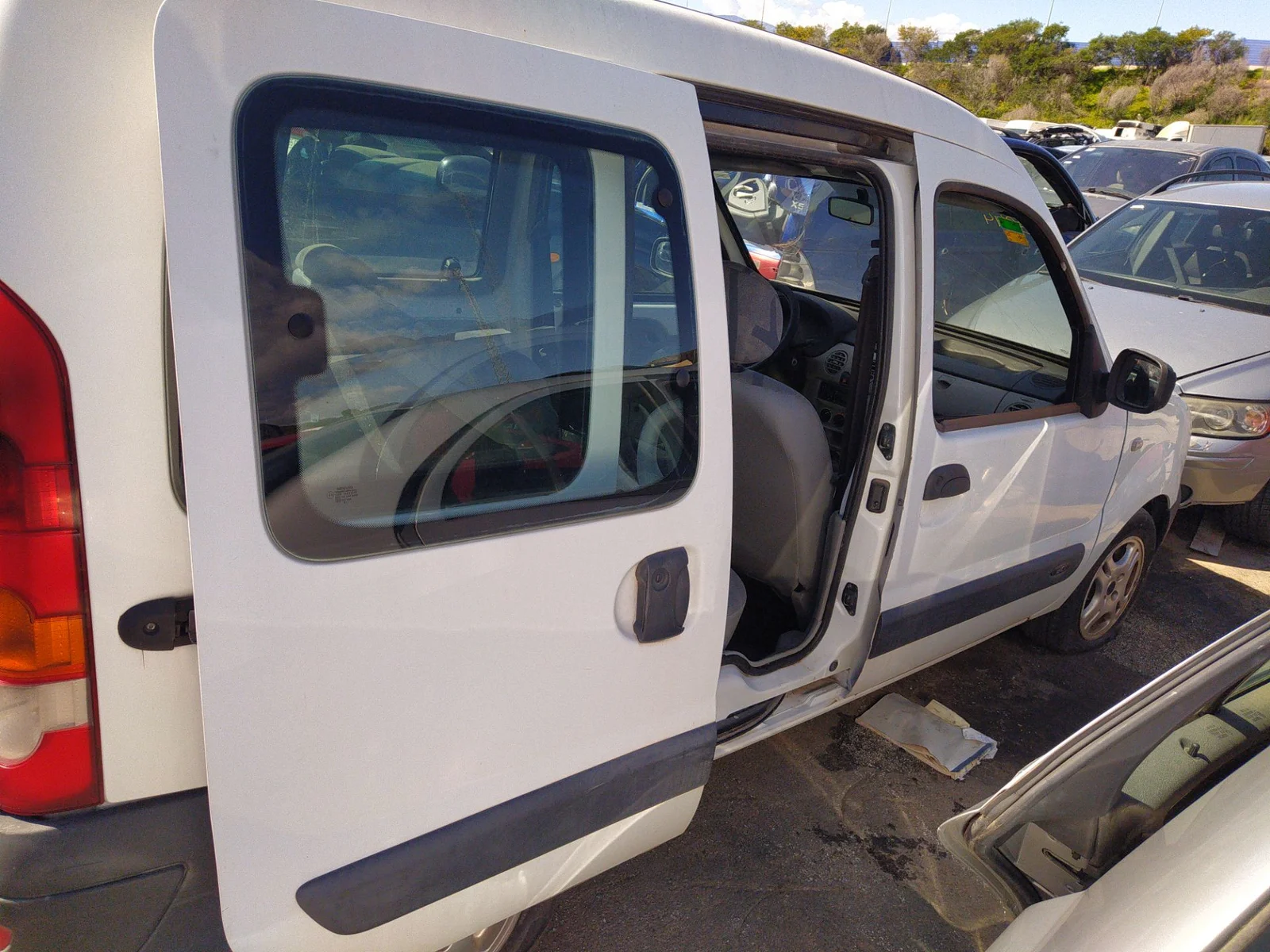 Foto de MANETA EXTERIOR DELANTERA DERECHA RENAULT KANGOO I (F/KC0) 1.5 dCi Diesel (68 CV / 50 KW) referencia 8200107368