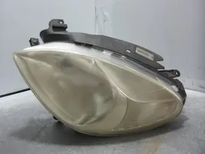 Foto de FARO IZQUIERDO CITROEN XSARA PICASSO 1.6 HDi CAT (9HY / DV6TED4) (109 CV / 80 KW) referencia 620837