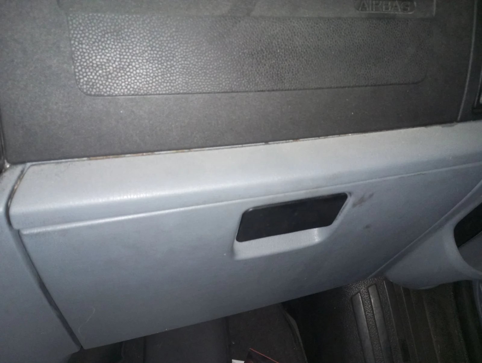 Foto de GUANTERA FORD TRANSIT COMBI (TT9) 2.2 TDCi CAT (116 CV / 85 KW)