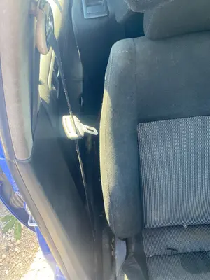 Foto de CINTURON SEGURIDAD DELANTERO DERECHO VOLKSWAGEN GOLF IV BERLINA (1J1)(10.1997) 1.9 TDI (110 CV / 81 KW)