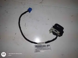 Foto de MANDO ELEVALUNAS DELANTERO DERECHO MERCEDES-BENZ CLASE C (BM 203) BERLINA 2.2 CDI CAT (143 CV / 105 KW) referencia A2035402205