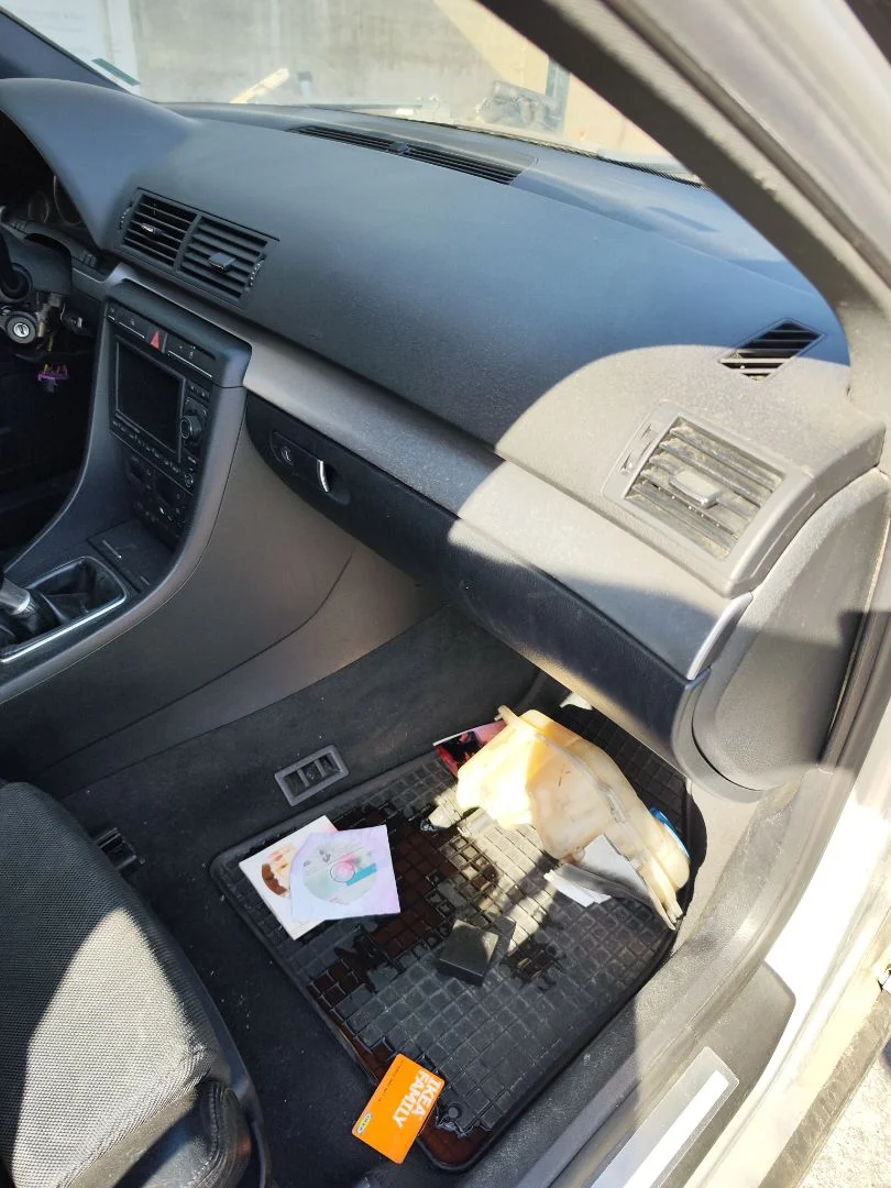 Foto de SALPICADERO AUDI A4 AVANT (8E) 3.0 V6 24V TDI (233 CV / 171 KW) referencia 8E1857041T FKZ