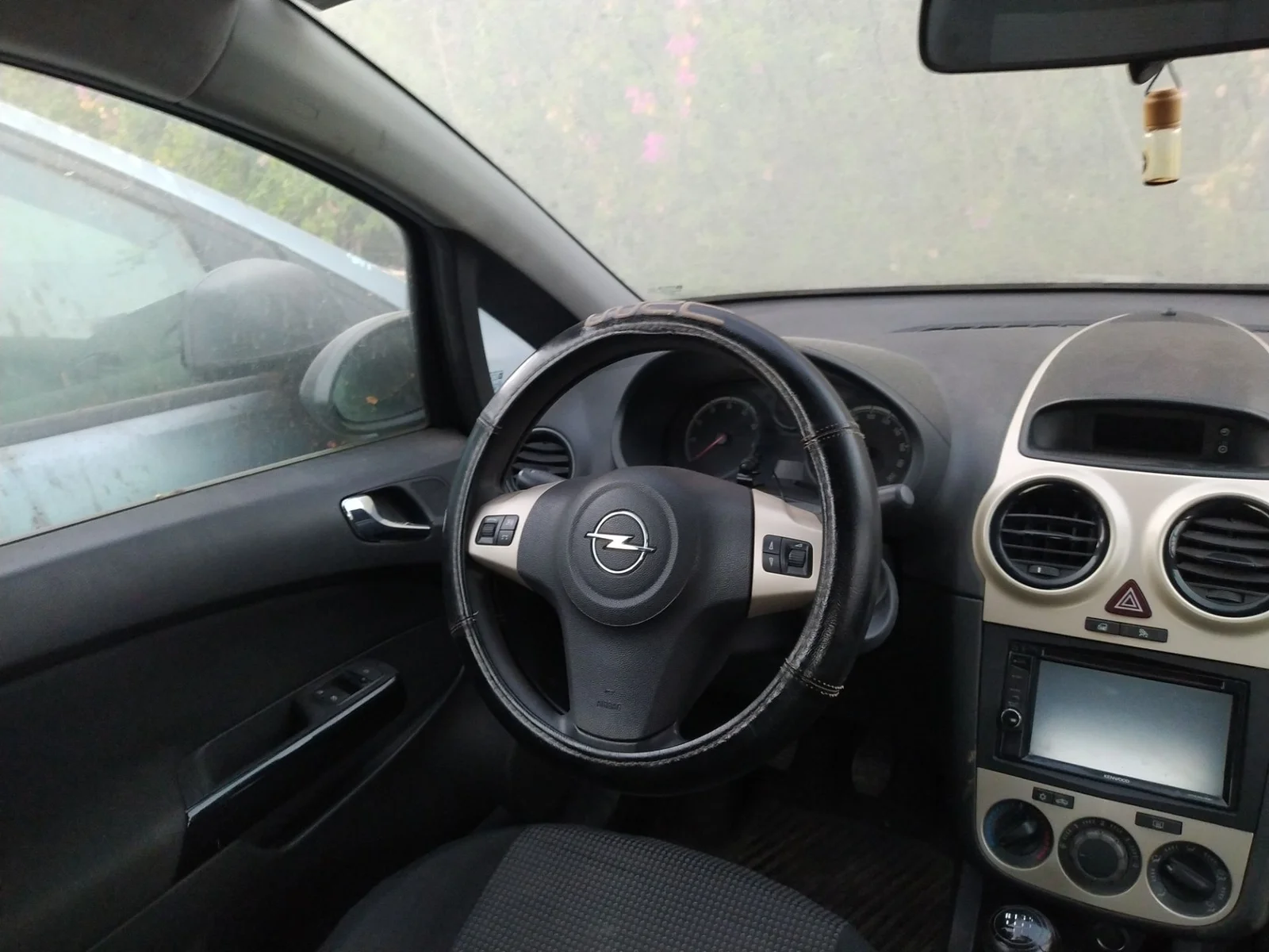 Foto de VOLANTE OPEL CORSA D 1.2 16V CAT (Z 12 XEP / LB4) (80 CV / 59 KW) referencia 13155558