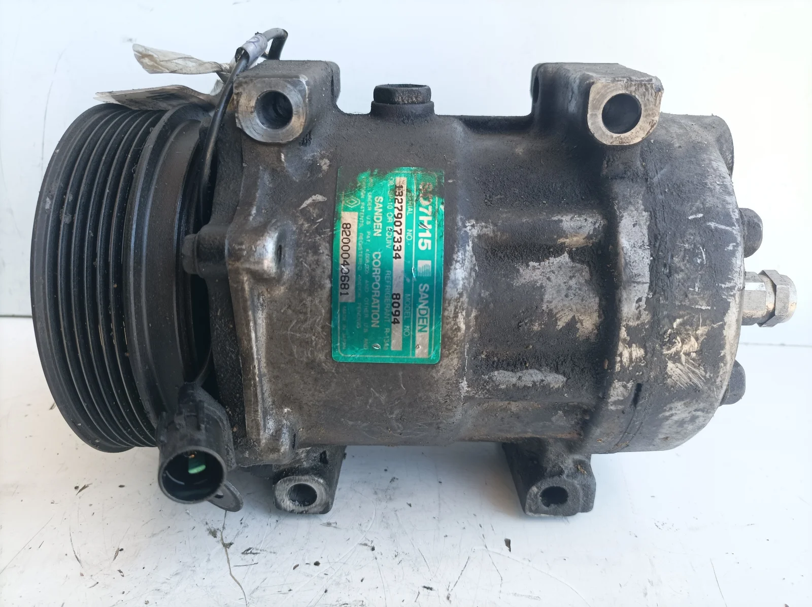 Foto de COMPRESOR AIRE ACONDICIONADO VOLVO V40 FAMILIAR 1.9 Diesel CAT (116 CV / 85 KW) referencia 8200040681