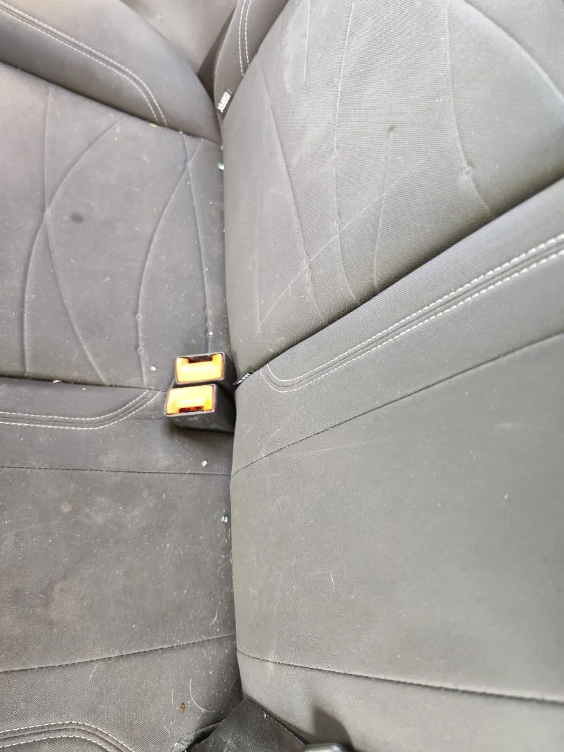 Foto de ENGANCHE CINTURON TRASERO CENTRAL FORD FIESTA (CNN) 1.5 TDCi CAT (75 CV / 55 KW)
