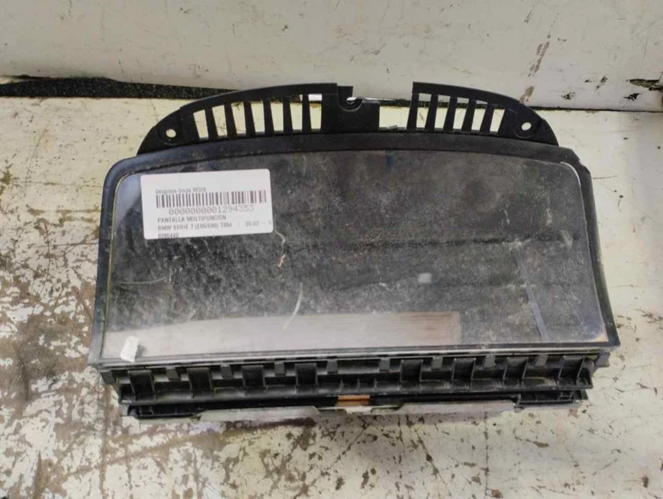 Foto de PANTALLA MULTIFUNCION BMW SERIE 7 (E65/E66) 3.0 Turbodiesel CAT (218 CV / 160 KW) referencia 8385449