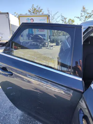 Foto de LUNA TRASERA DERECHA AUDI A6 AVANT (4GD) 2.0 16V TDI (190 CV / 140 KW) referencia 4F5845206