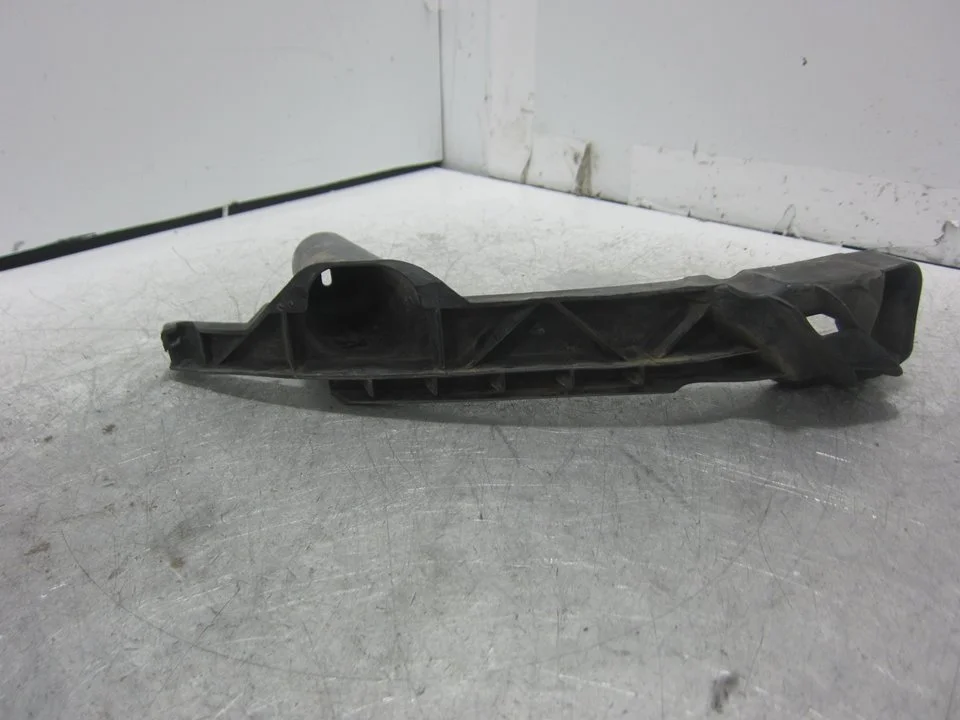 Foto de SOPORTE FARO IZQUIERDO SEAT LEON (5F1) 1.6 TDI (105 CV / 77 KW) referencia 1K0807889A
