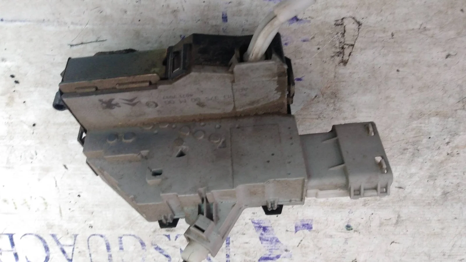 Foto de CERRADURA PUERTA TRASERA IZQUIERDA PEUGEOT 407 referencia 9681337580M00