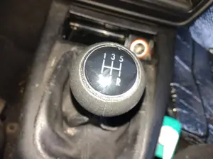 Foto de PALANCA CAMBIO VOLKSWAGEN PASSAT BERLINA (3B3) 1.9 TDI (131 CV / 96 KW)