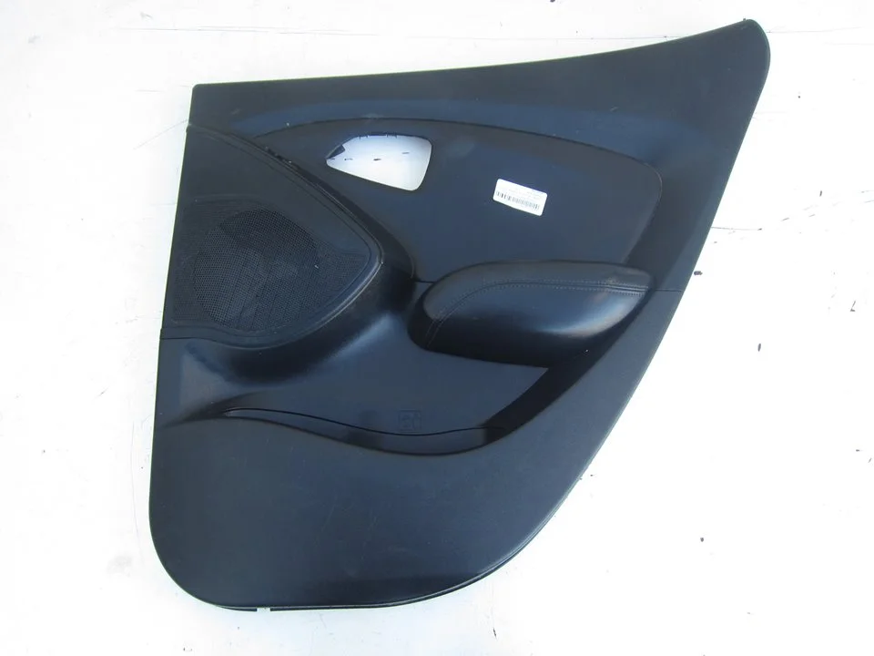 Foto de GUARNECIDO PUERTA TRASERA DERECHA HYUNDAI IX35 (EL/LM) referencia 833022Y0209P